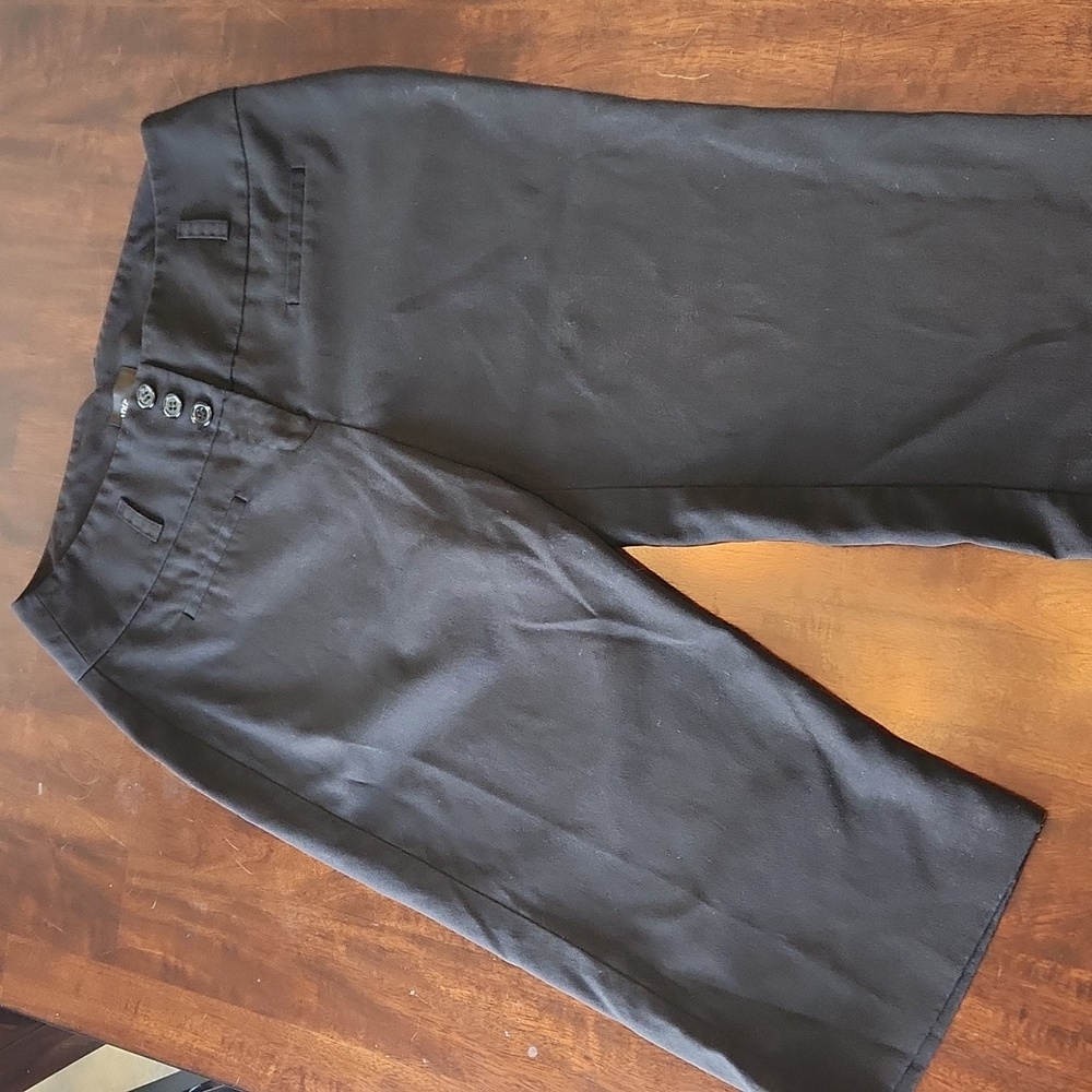 First Option, black capri